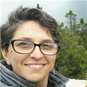 Bonjour,
Je suis professeure d'espagnol depuis 2000. Je donne des cours à tous les niveaux et je travaille sur des objectifs spécifiques : préparation aux examens, de missions professionnelles, de cours intensifs et thématiques aussi bien pour les jeunes